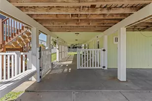 13810 San Domingo Dr, Galveston, TX 77554 - Photo 35