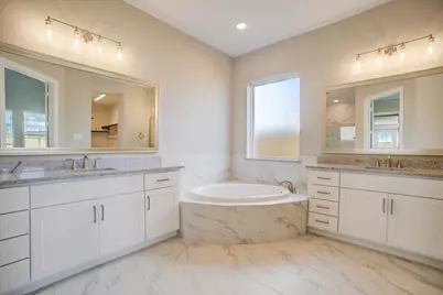 2106 Shadow Falls Drive, Missouri City, TX 77459 - Photo 11