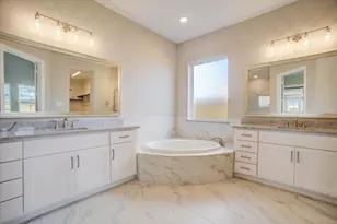 2106 Shadow Falls Dr, Missouri City, TX 77459 - Photo 11