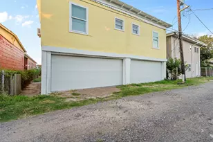 3619 Ave S, Galveston, TX 77550 - Photo 47