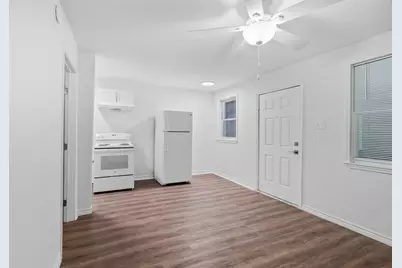 3619 Ave S, Galveston, TX 77550 - Photo 37