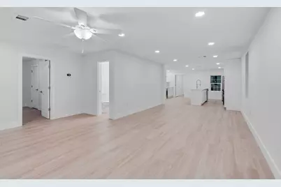 3619 Ave S, Galveston, TX 77550 - Photo 17