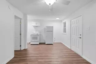 3619 Ave S, Galveston, TX 77550 - Photo 39