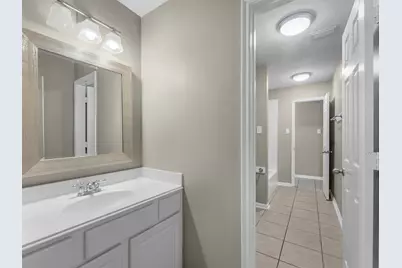 15826 Shoreline Terrace Drive, Houston, TX 77044 - Photo 25