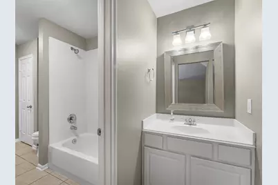 15826 Shoreline Terrace Drive, Houston, TX 77044 - Photo 23