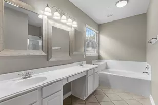 15826 Shoreline Terrace Dr, Houston, TX 77044 - Photo 17