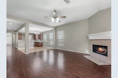 15826 Shoreline Terrace Drive, Houston, TX 77044 - Photo 3