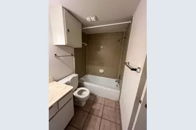 4631 Wild Indigo Street #572, Houston, TX 77027 - Photo 11