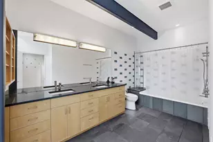 2424 White Oak Dr, Houston, TX 77009 - Photo 19