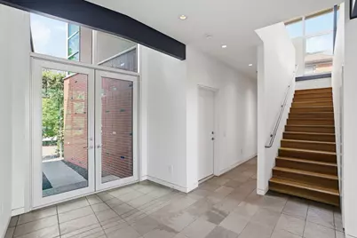 2424 White Oak Drive, Houston, TX 77009 - Photo 3