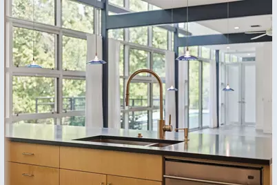 2424 White Oak Drive, Houston, TX 77009 - Photo 13