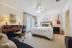 2902 West Ln Dr, Houston, TX 77027 - Photo 19