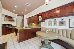 2902 West Ln Dr, Houston, TX 77027 - Photo 11