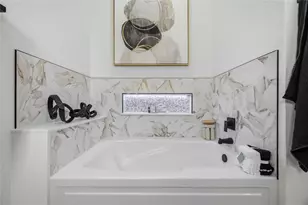 902 Ringold St, Houston, TX 77088 - Photo 23