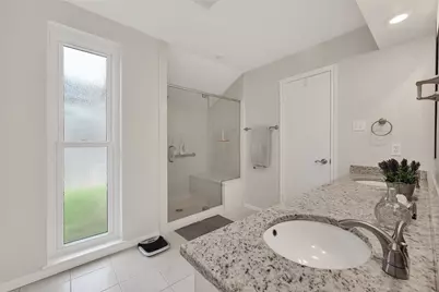 11718 Pecan Creek Drive, Houston, TX 77043 - Photo 25