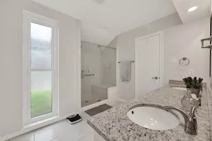 11718 Pecan Creek Dr, Houston, TX 77043 - Photo 25