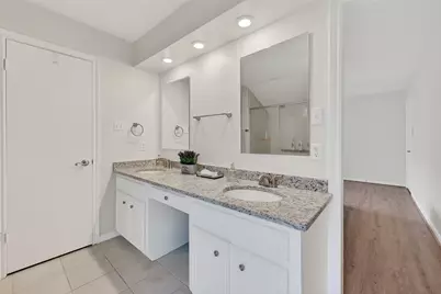 11718 Pecan Creek Drive, Houston, TX 77043 - Photo 27