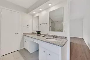 11718 Pecan Creek Dr, Houston, TX 77043 - Photo 27