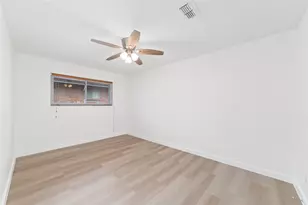 2500 Parkway Ave, Rosenberg, TX 77471 - Photo 17