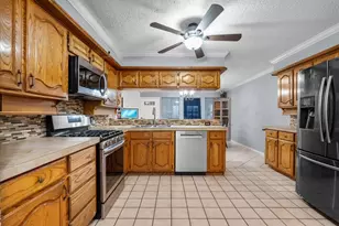 4010 N Morning Glory Dr, Santa Fe, TX 77517 - Photo 13