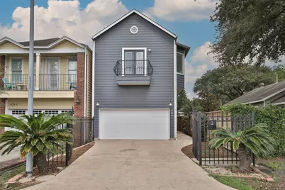 826 E 29th Street, Houston, TX 77009 - Photo 1