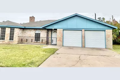 5213 Creekview Drive, La Porte, TX 77571 - Photo 1