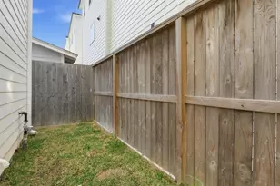 412 N Stiles, Houston, TX 77011 - Photo 17