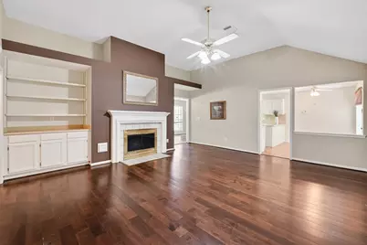 4004 S Dogwood  Street, Pearland, TX 77584 - Photo 11