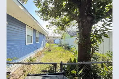 2003 Alta Vista Street, Houston, TX 77023 - Photo 7