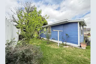 2003 Alta Vista Street, Houston, TX 77023 - Photo 33