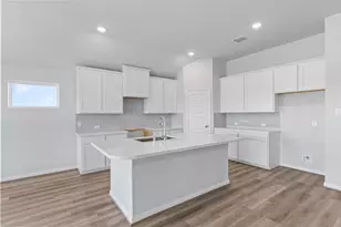 1266 W Shepard Dr, Dayton, TX 77535 - Photo 15