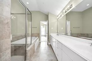 8715 Meadowcroft Dr, Houston, TX 77063 - Photo 23