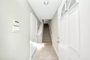 8715 Meadowcroft Dr, Houston, TX 77063 - Photo 3