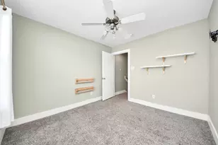 8715 Meadowcroft Dr, Houston, TX 77063 - Photo 27