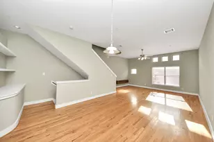 8715 Meadowcroft Dr, Houston, TX 77063 - Photo 7