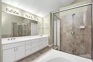 8715 Meadowcroft Dr, Houston, TX 77063 - Photo 21