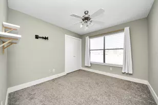8715 Meadowcroft Dr, Houston, TX 77063 - Photo 25