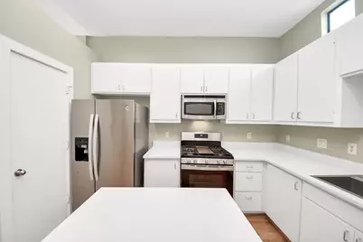 8715 Meadowcroft Drive #404, Houston, TX 77063 - Photo 11