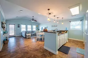 1430 Bluewater Hwy, Surfside Beach, TX 77541 - Photo 5