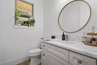 1216 S Hill Street, Alvin, TX 77511 - Photo 13