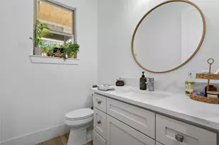 1216 S Hill St, Alvin, TX 77511 - Photo 13