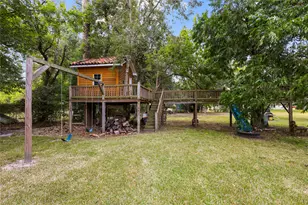1216 S Hill St, Alvin, TX 77511 - Photo 27