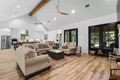 1216 S Hill Street, Alvin, TX 77511 - Photo 5