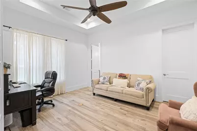 1216 S Hill Street, Alvin, TX 77511 - Photo 19