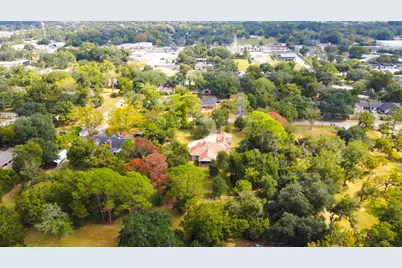 1216 S Hill Street, Alvin, TX 77511 - Photo 37