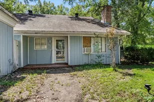 292 Autumn Ln, Livingston, TX 77351 - Photo 3