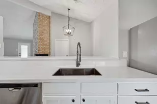 15806 Pfeiffer Dr, Houston, TX 77082 - Photo 13
