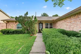 15806 Pfeiffer Dr, Houston, TX 77082 - Photo 3