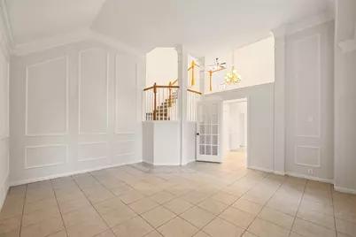 107 N Sunny Slope Circle, The Woodlands, TX 77381 - Photo 5