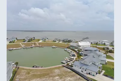 122 Bismarck Lane, Rockport, TX 78382 - Photo 1